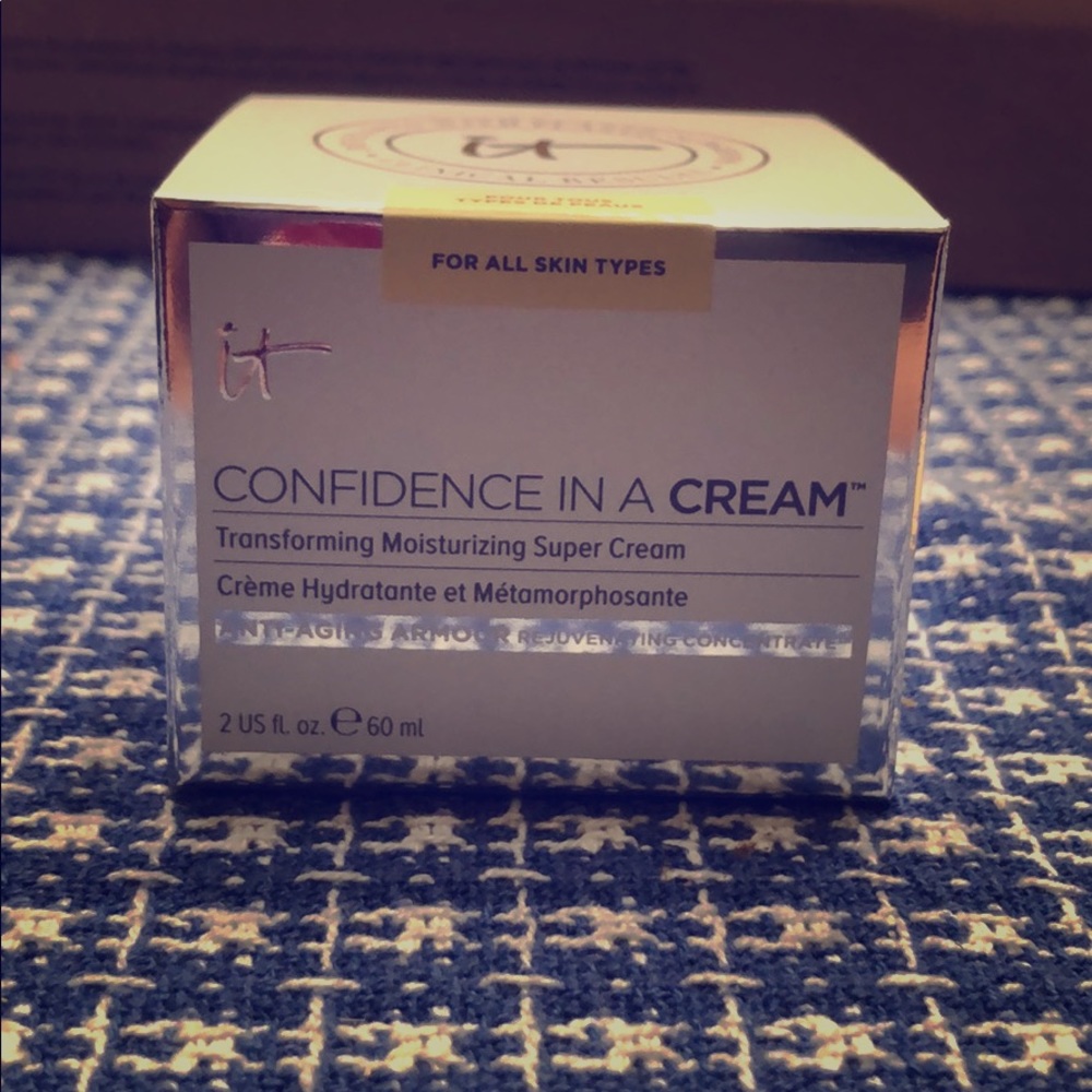 It cosmetics confidence in a cream.